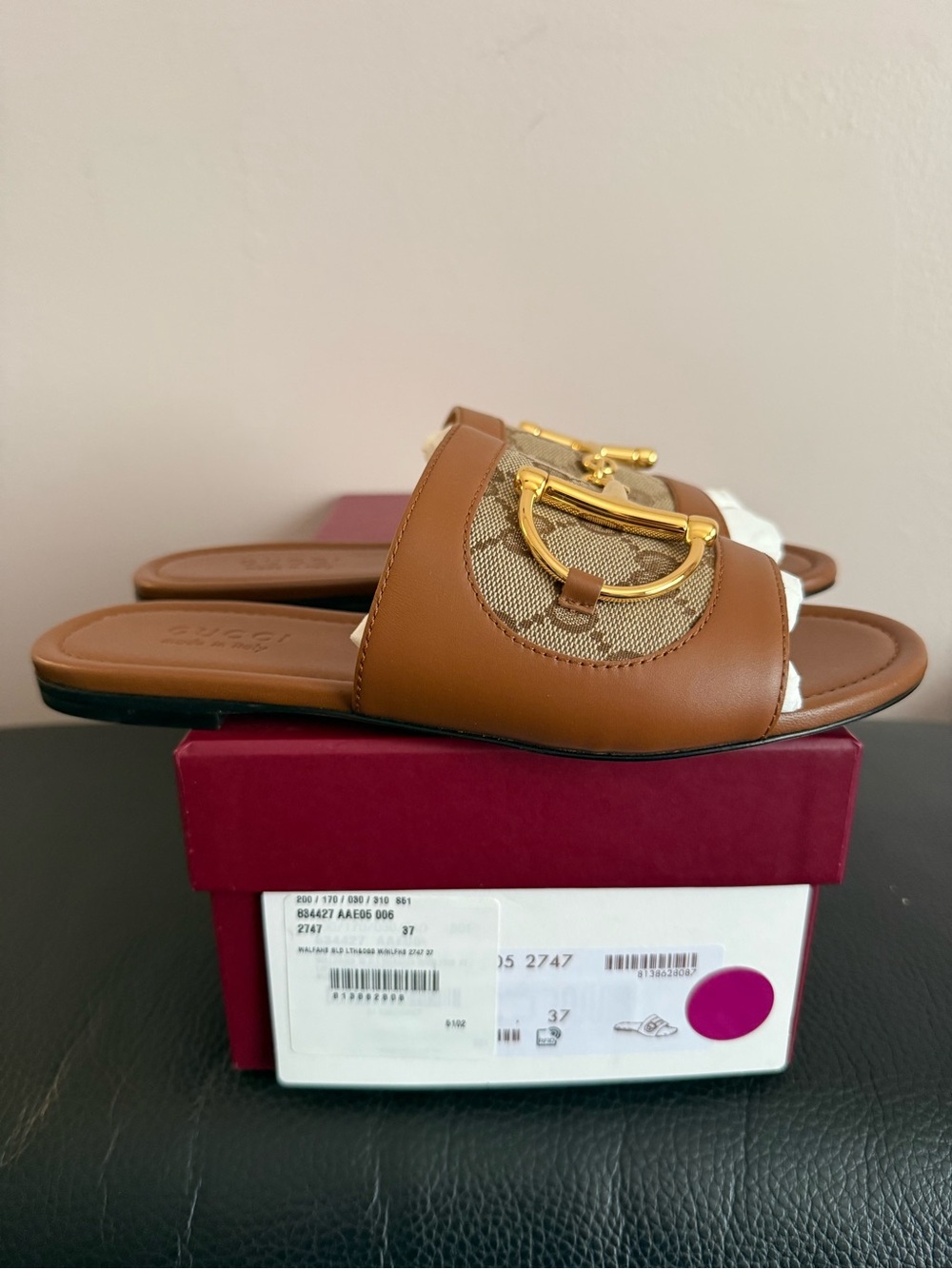 Gucci Alfa Gold Horsebit Brown GG Canvas Logo Leather Sandal - 37 EU / 7 US - Picture 4 of 8